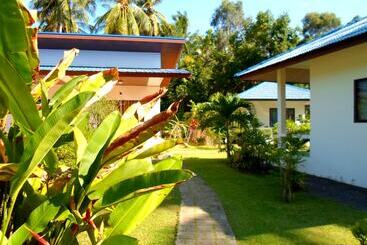هتل Baan Kuasakul Resort