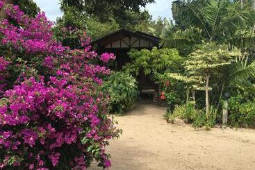 هتل Bangpo Village