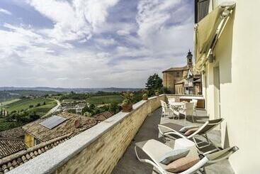 هتل Borgo Vecchio Locanda Di Charme