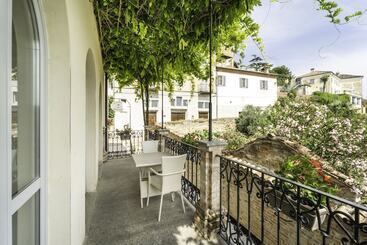 هتل Borgo Vecchio Locanda Di Charme