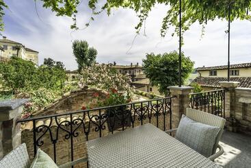 هتل Borgo Vecchio Locanda Di Charme