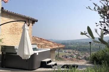 هتل Borgo Vecchio Locanda Di Charme