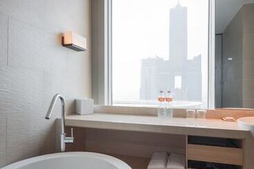 هتل Cozzi Zhongshan Kaohsiung