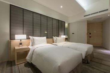 هتل Cozzi Zhongshan Kaohsiung