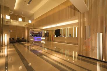 هتل Cozzi Zhongshan Kaohsiung
