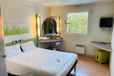 هتل Ibis Budget Caen Centre Gare
