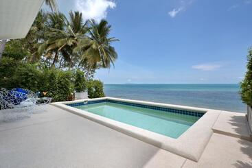 هتل La Perle Resort Koh Samui