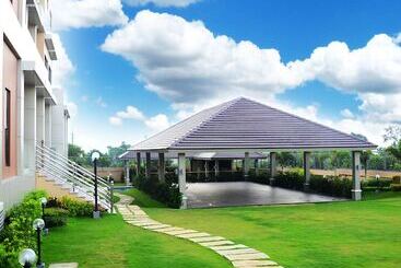 هتل Monticello Tagaytay
