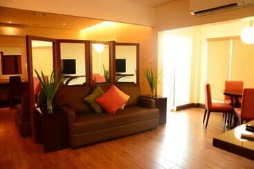 هتل Monticello Tagaytay