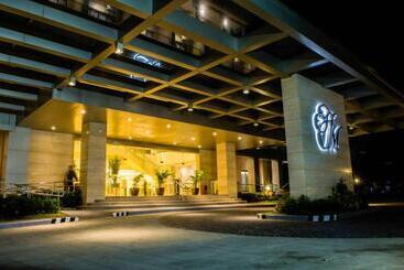 هتل Monticello Tagaytay