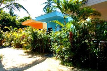 هتل Rewadee Garden Resort