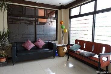هتل Ruemango Apartelle And Suites