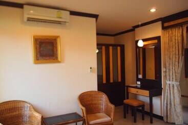هتل Summer Inn