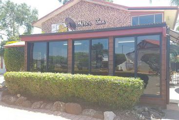مُتل Bronco Motor Inn