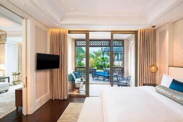 استراحتگاه The St. Regis Langkawi