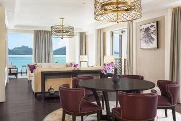 استراحتگاه The St. Regis Langkawi