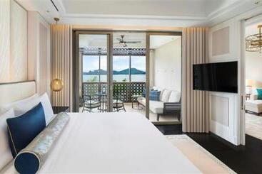 استراحتگاه The St. Regis Langkawi