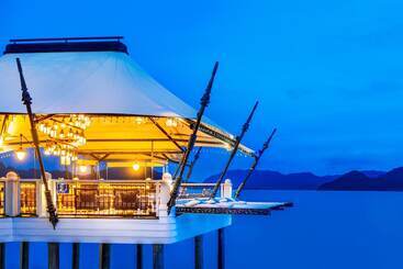 استراحتگاه The St. Regis Langkawi