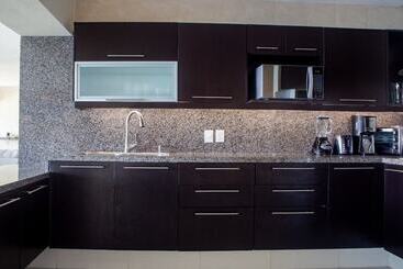 Suites Costa Dorada