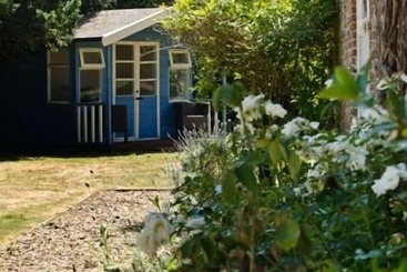تختخواب و صبحانه Grange Farm