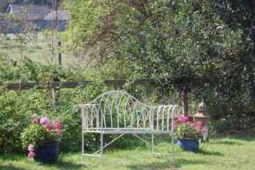 تختخواب و صبحانه Grange Farm