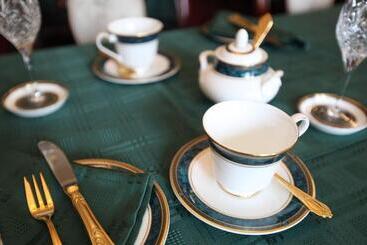 مبيت وإفطار The Grand On Macfie