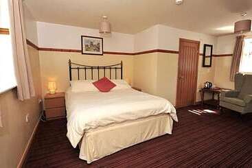 Chevin End Guest House