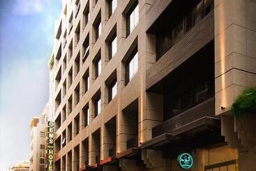 هتل آپارتمان Gems