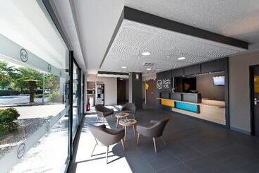 B&b Hotel Pau Zénith