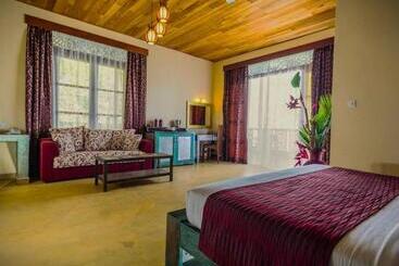 Yasmin Hill Longevity Resort Former Galavilla Boutique Hotel & Spa