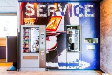 هتل Ibis Budget Courbevoie Paris La Défense