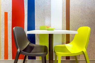 هتل Ibis Budget Courbevoie Paris La Défense