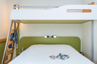 هتل Ibis Budget Courbevoie Paris La Défense