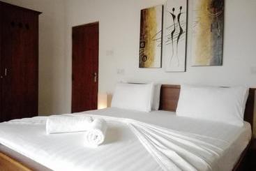 ホテル Liyya Residence