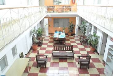 هتل Metropolitan I