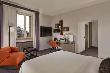 Отель Park Plaza Nuremberg