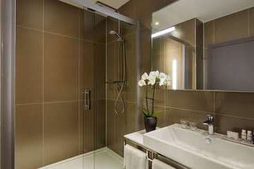 Отель Park Plaza Nuremberg