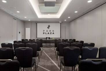 Отель Park Plaza Nuremberg