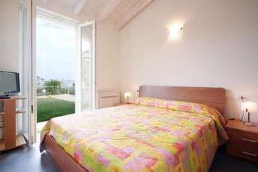 هتل Residence Baia La Ruota