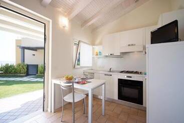 هتل Residence Baia La Ruota