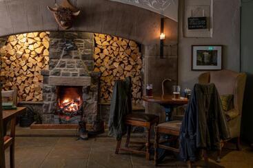 هتل The Lister Arms