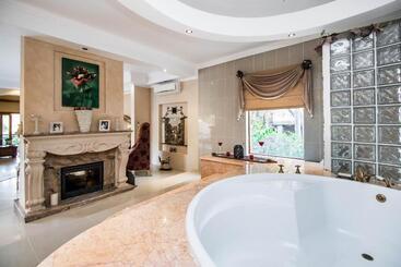 هتل Villa Amor