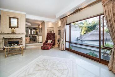 هتل Villa Amor