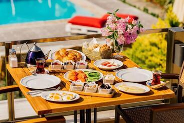 هتل Villa Kore Cesme