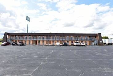 فندق على الطريق Key West Inn Hobart