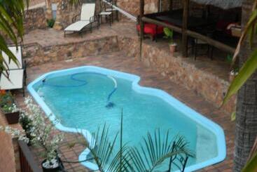 پانسیون Edelweiss Corporate Guesthouse