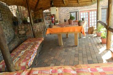 پانسیون Edelweiss Corporate Guesthouse