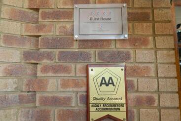 پانسیون Edelweiss Corporate Guesthouse