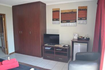 پانسیون Edelweiss Corporate Guesthouse