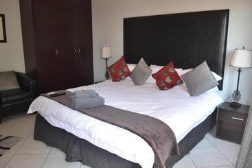 پانسیون Edelweiss Corporate Guesthouse